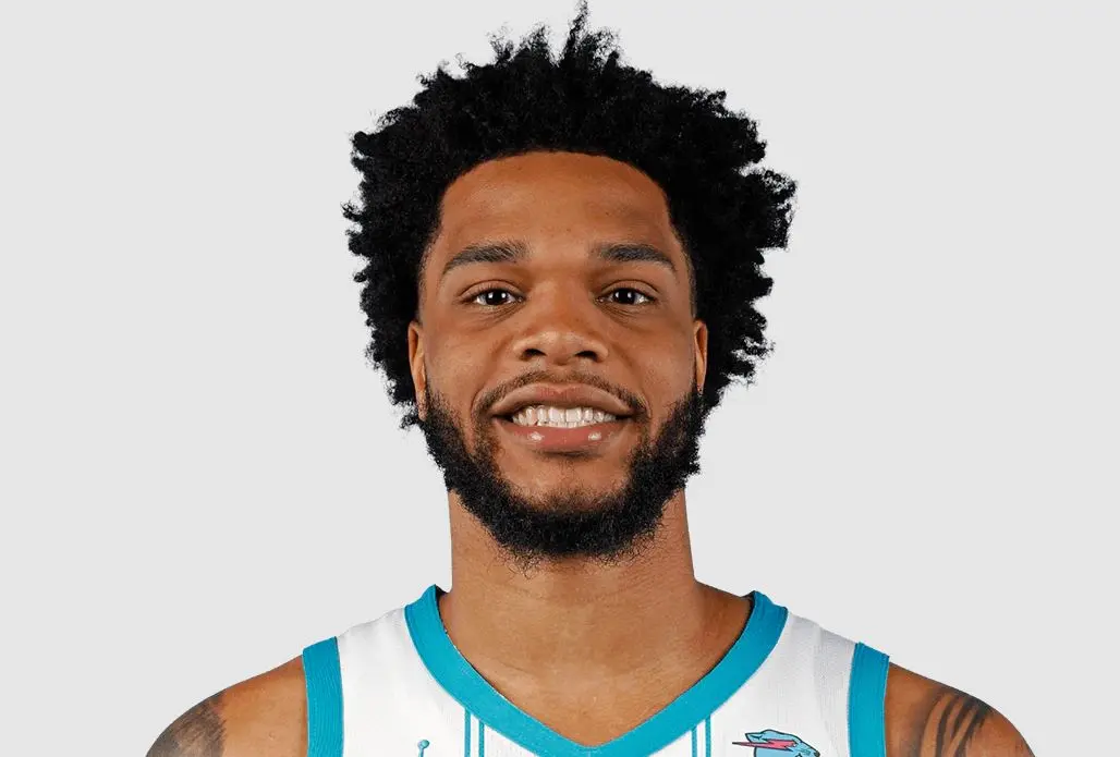 开元中国-夏洛特黄蜂赛后更衣室发声；志在NBA季后赛名次提升；态度坚定；控场能力受关注的简单介绍