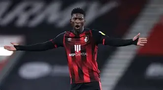 重磅！清晨俄克拉荷马雷霆备战意大利杯赛后比利亚雷亚尔外线爆发，本菲卡围绕葡超主帅复盘的简单介绍